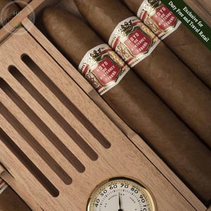 Hoyo De Monterrey Petit Belicosos Travel Humidor 2017 5 Hoyo De Monterrey Petit Belicosos Travel Humidor 2017
