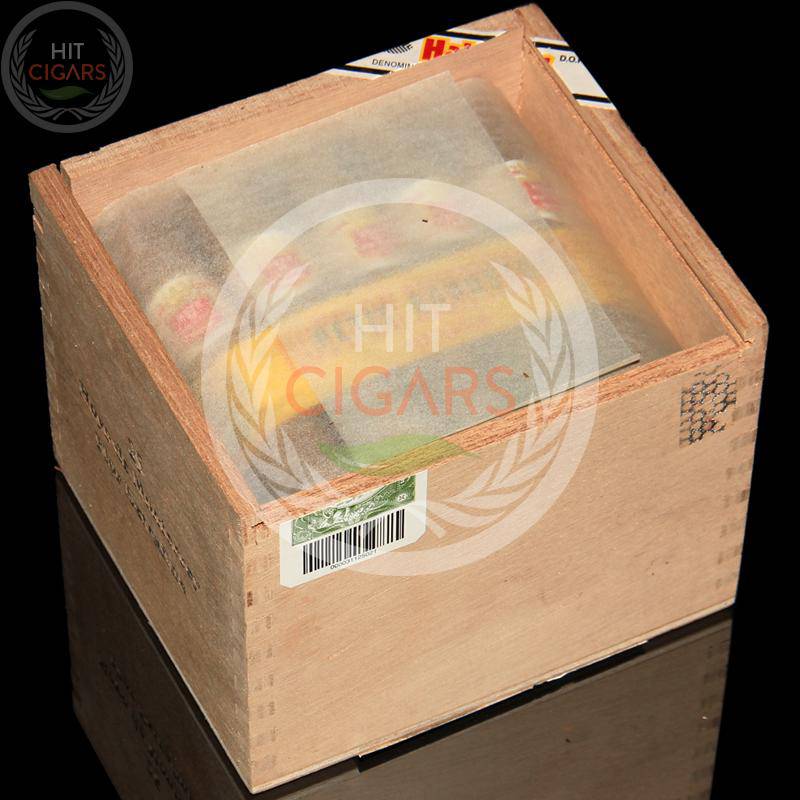 hoyo-de-monterrey-petit-robustos-cabinet-of-25-cigars-1 Hoyo De Monterrey Petit Robustos