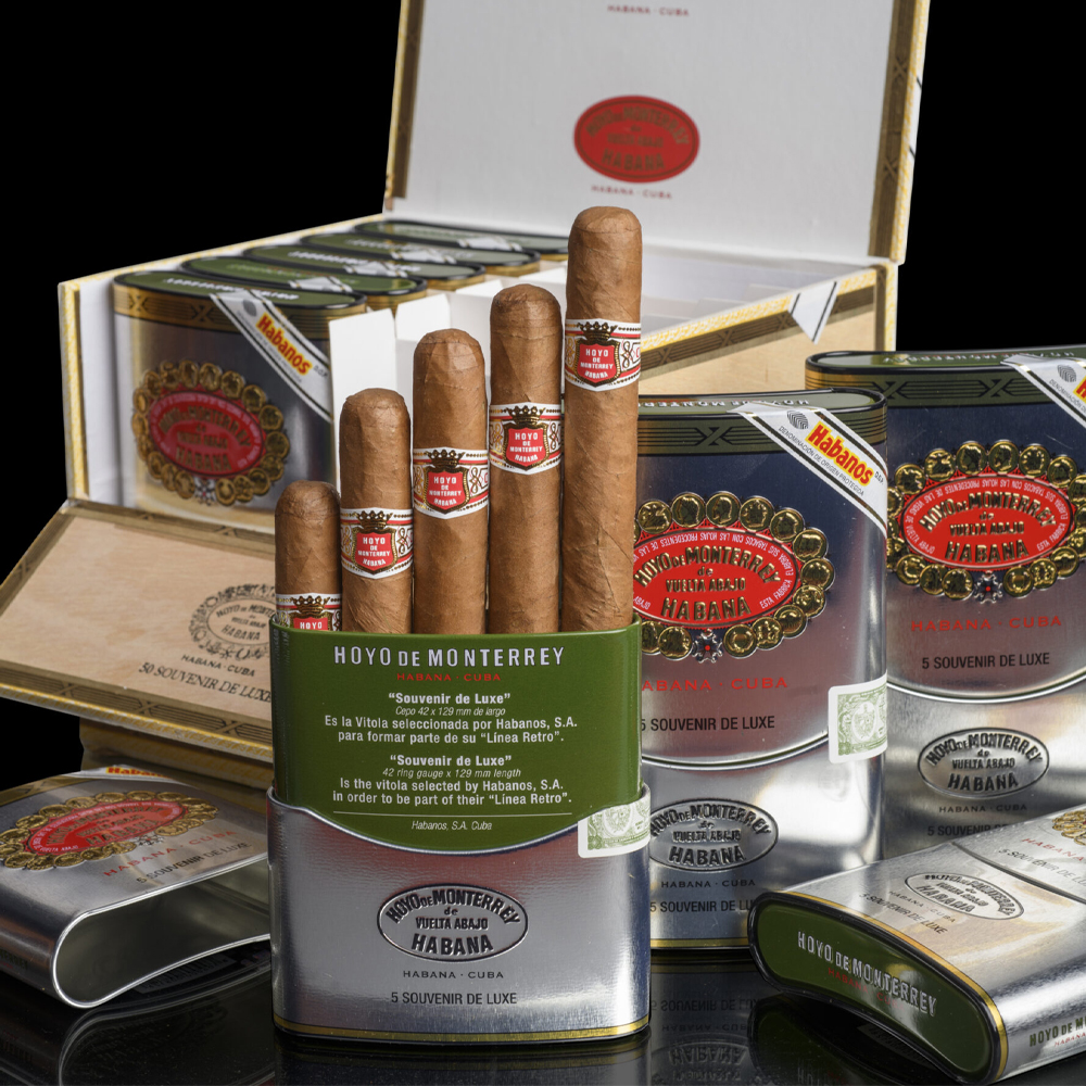 Hoyo de Monterrey Souvenir de Luxe