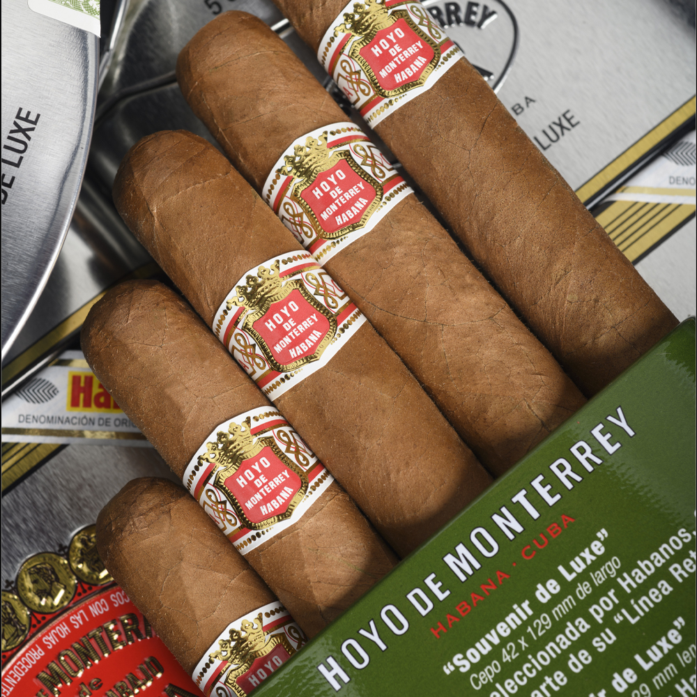 Hoyo de Monterrey Souvenir de Luxe