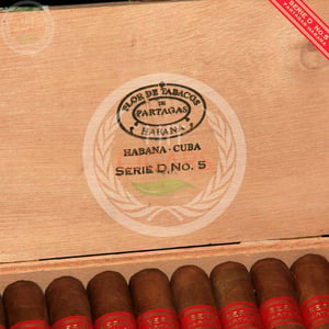 Partagas Serie D No. 5 (Box of 10) 8 Partagas Serie D No. 5 (Box of 10)
